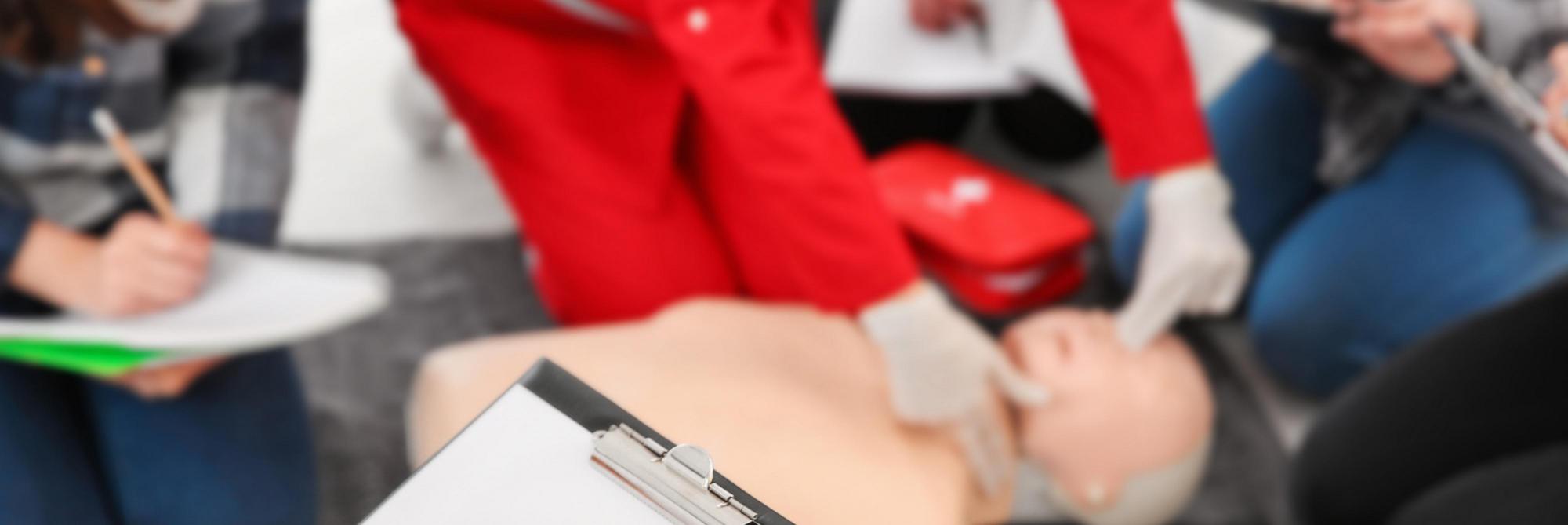 Первая помощь